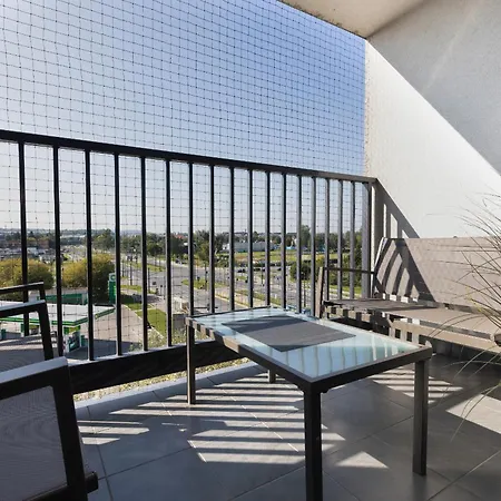 Podgorze Lipska Pet-friendly With Balcony And Parking By Renters Prestige