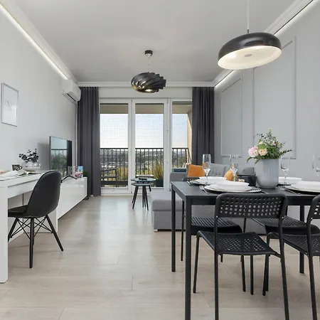 Podgorze Lipska Pet-friendly With Balcony And Parking By Renters Prestige Apartment Krakow